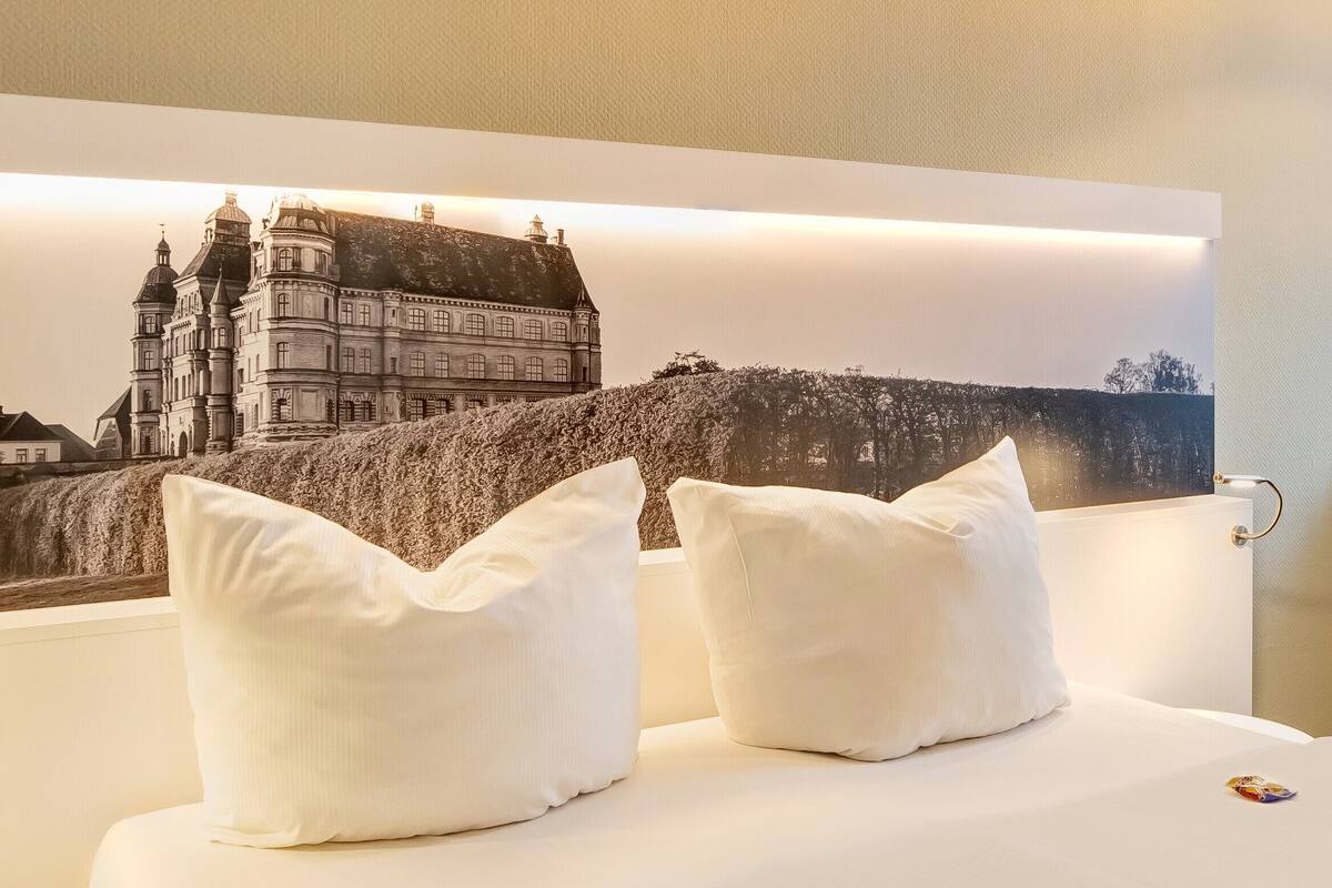 standard double room | 1 bedroom, hypo-allergenic bedding, desk, laptop workspace