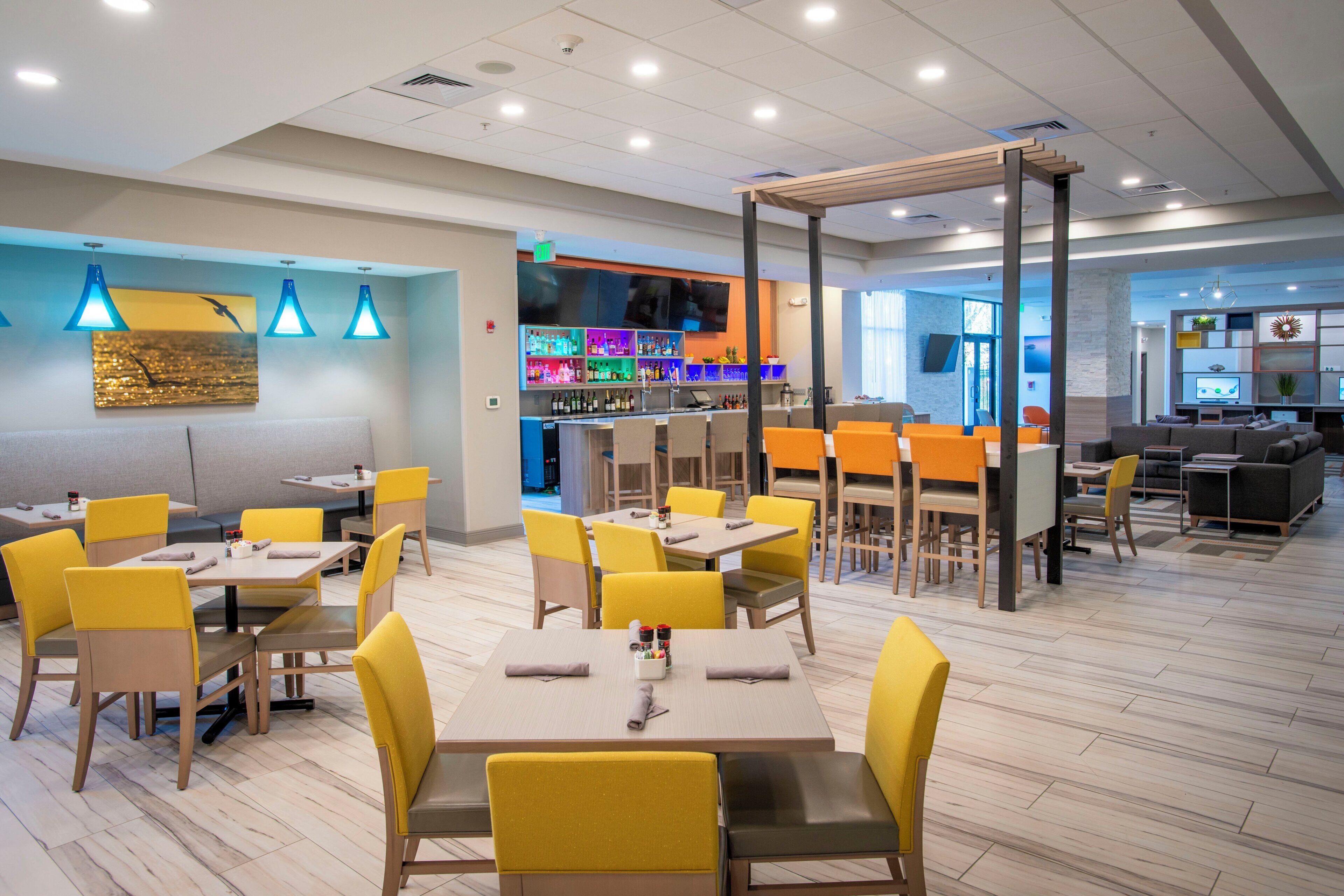 Photo - Holiday Inn Pensacola   University Area, An Ihg