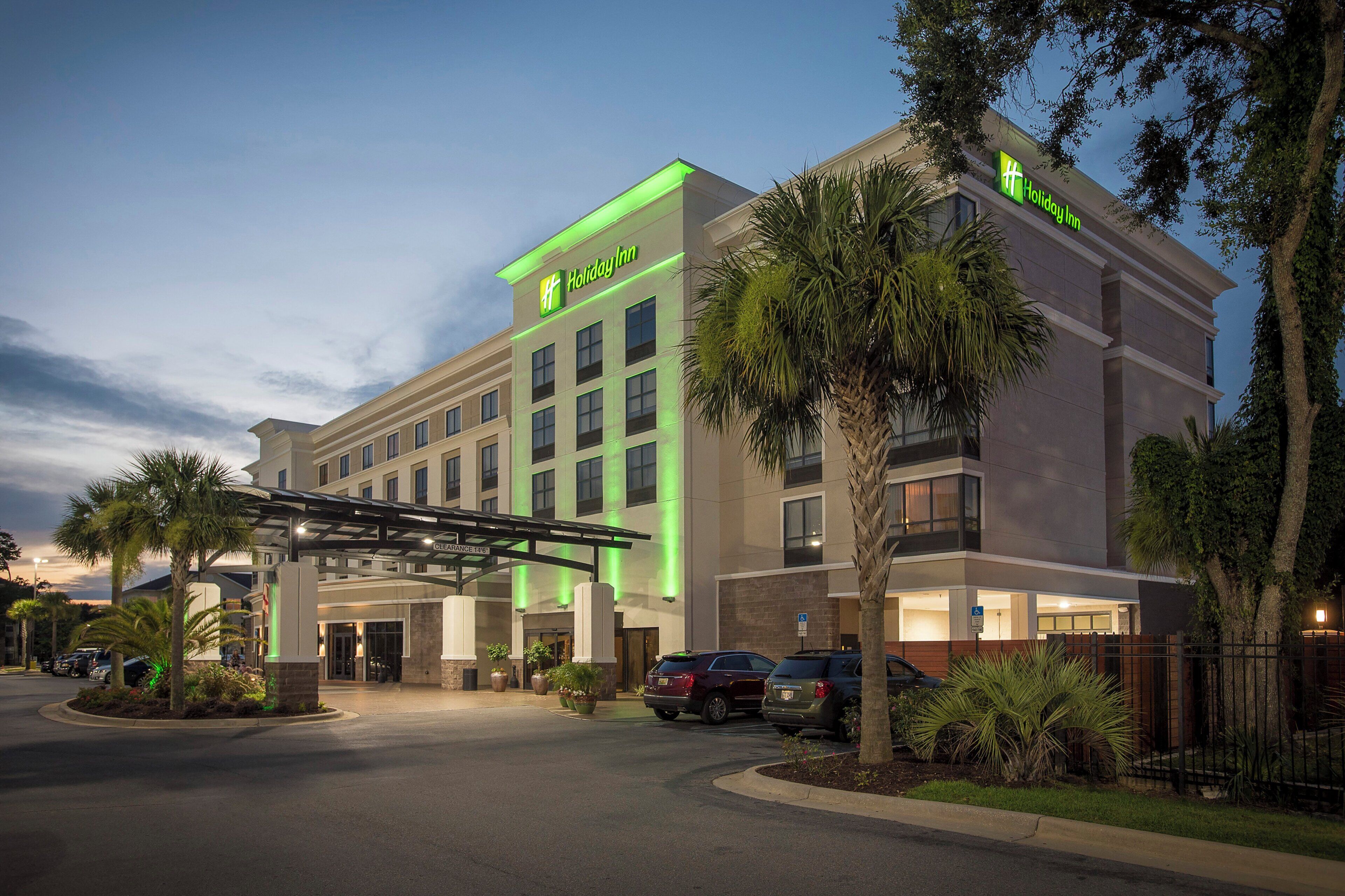 Photo - Holiday Inn Pensacola   University Area, An Ihg