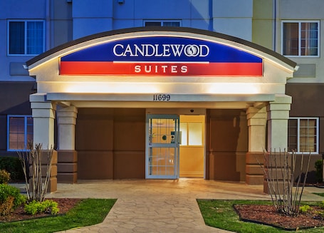 Exterior. Candlewood Suites Owasso by IHG