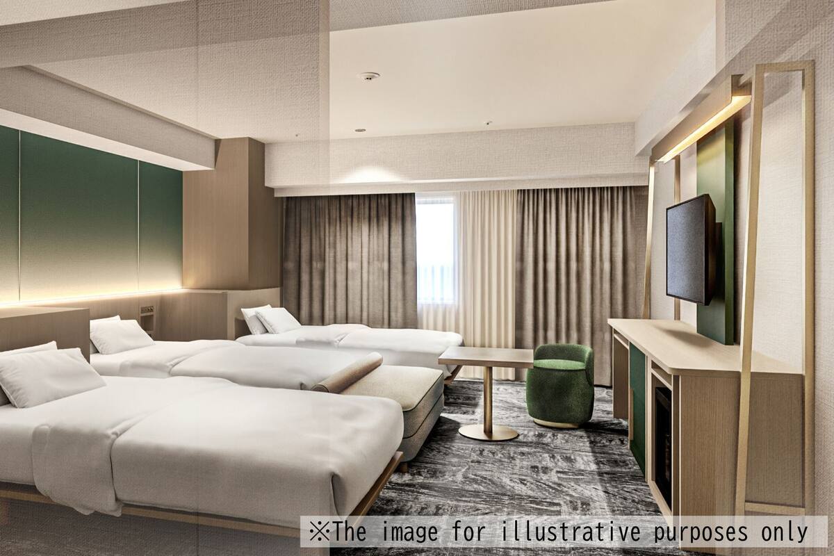 Quarto triplo superior, para não fumantes | Roupas de cama premium, edredons de pluma, escrivaninha