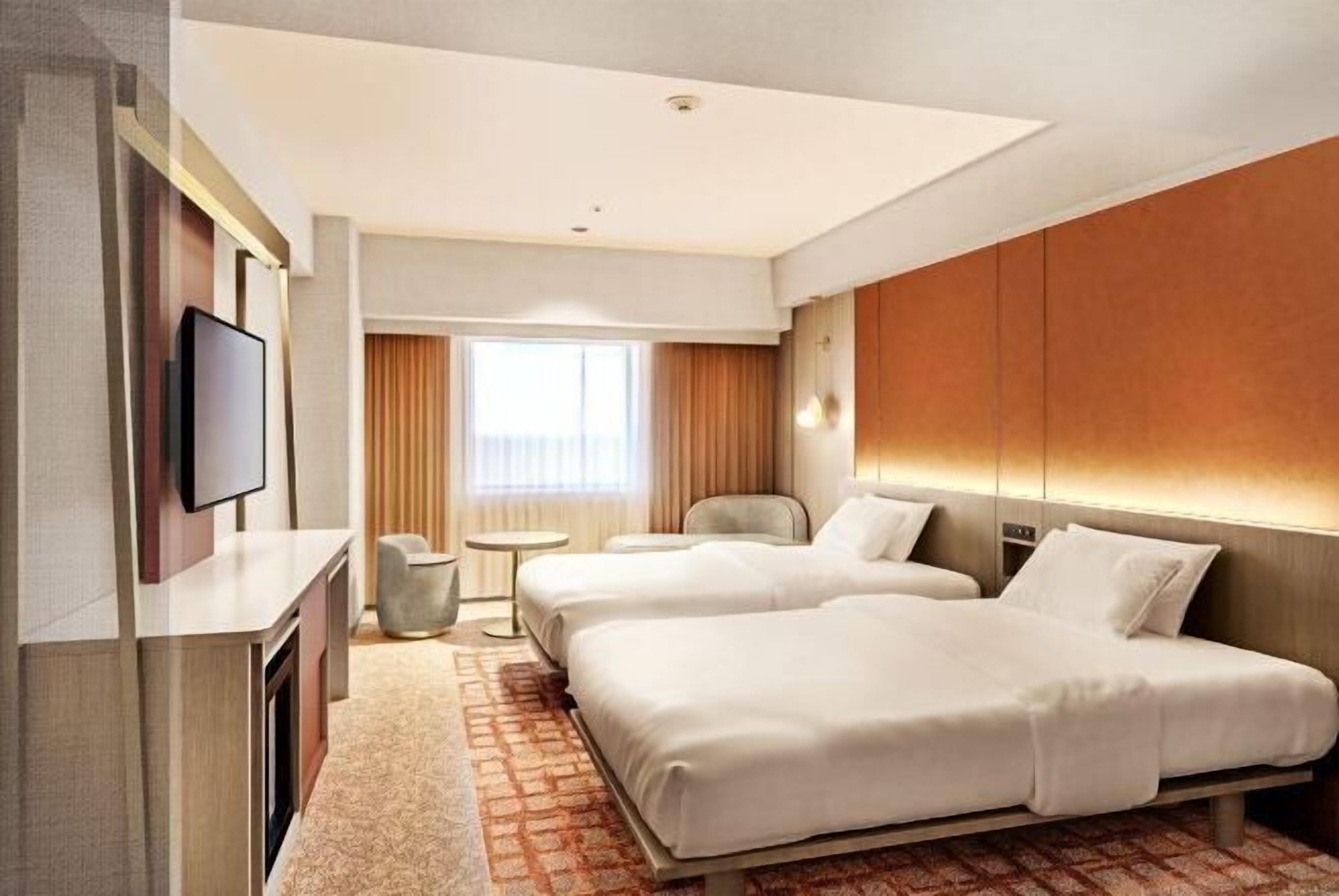 Premium bedding, down comforters, desk, blackout drapes