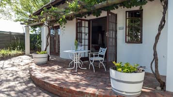 Honeymoon Suite, Multiple Beds | Terrace/patio