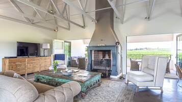 Suite (Presidential) | Living area