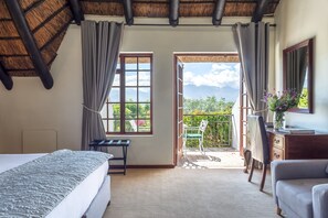 Superior Double Room, 1 King Bed, Balcony, Mountain View