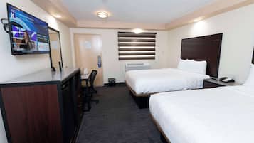 Deluxe Room, 2 Double Beds, Non Smoking