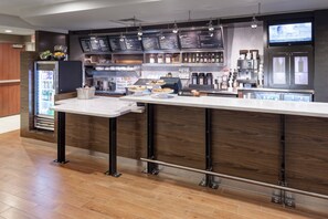 Petit déjeuner préparé sur commande servi tous les jours en supplément