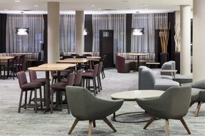 Frühstück und Abendessen