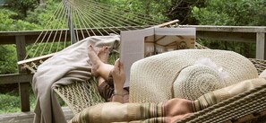 Romantic Cottage, 1 Queen Bed, Private Bathroom (The Cottage) | Premium bedding, individually decorated, individually furnished - Heartstone Inn B&B & Cottages (Eureka Springs)