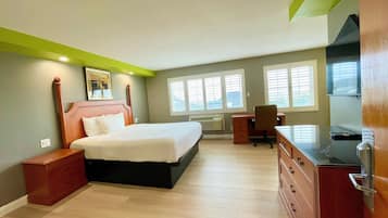 Standardzimmer, 1 King-Bett | 1 Schlafzimmer, Schreibtisch, Verdunkelungsvorhänge