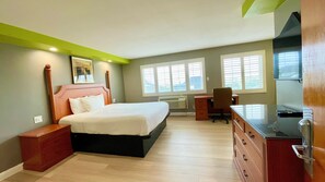 Standard Room, 1 King Bed | 1 bedroom, desk, blackout drapes, soundproofing - The SeaScape Inn (San Francisco)
