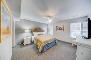 1 bedroom, premium bedding, iron/ironing board, free WiFi