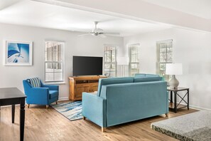 2 Bedroom 1 Kg and 2 Twn Suite with Open Loft | Living area | TV, DVD player