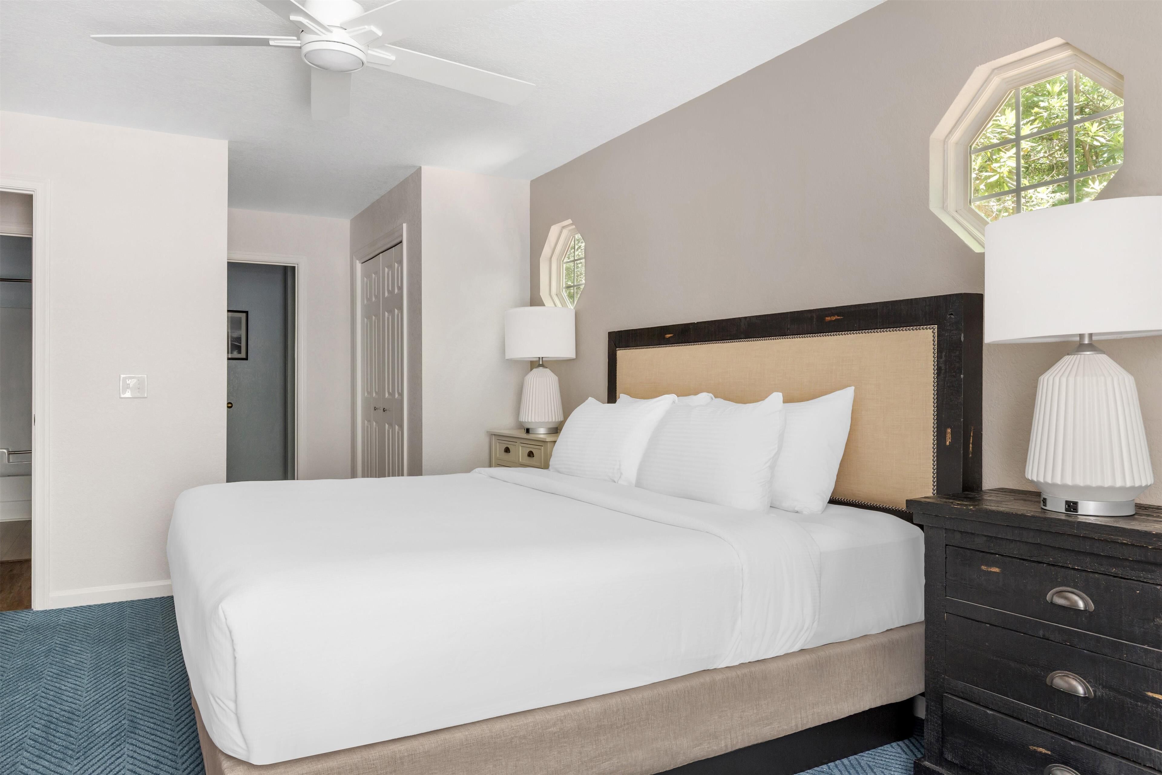 1 dormitorio y ropa de cama de alta calidad