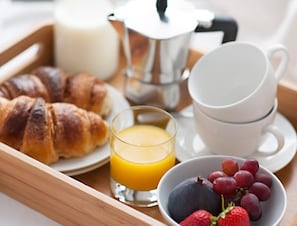 Daily cooked-to-order breakfast for a fee