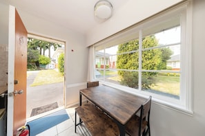 Classic Studio Suite, Kitchenette | Private kitchen