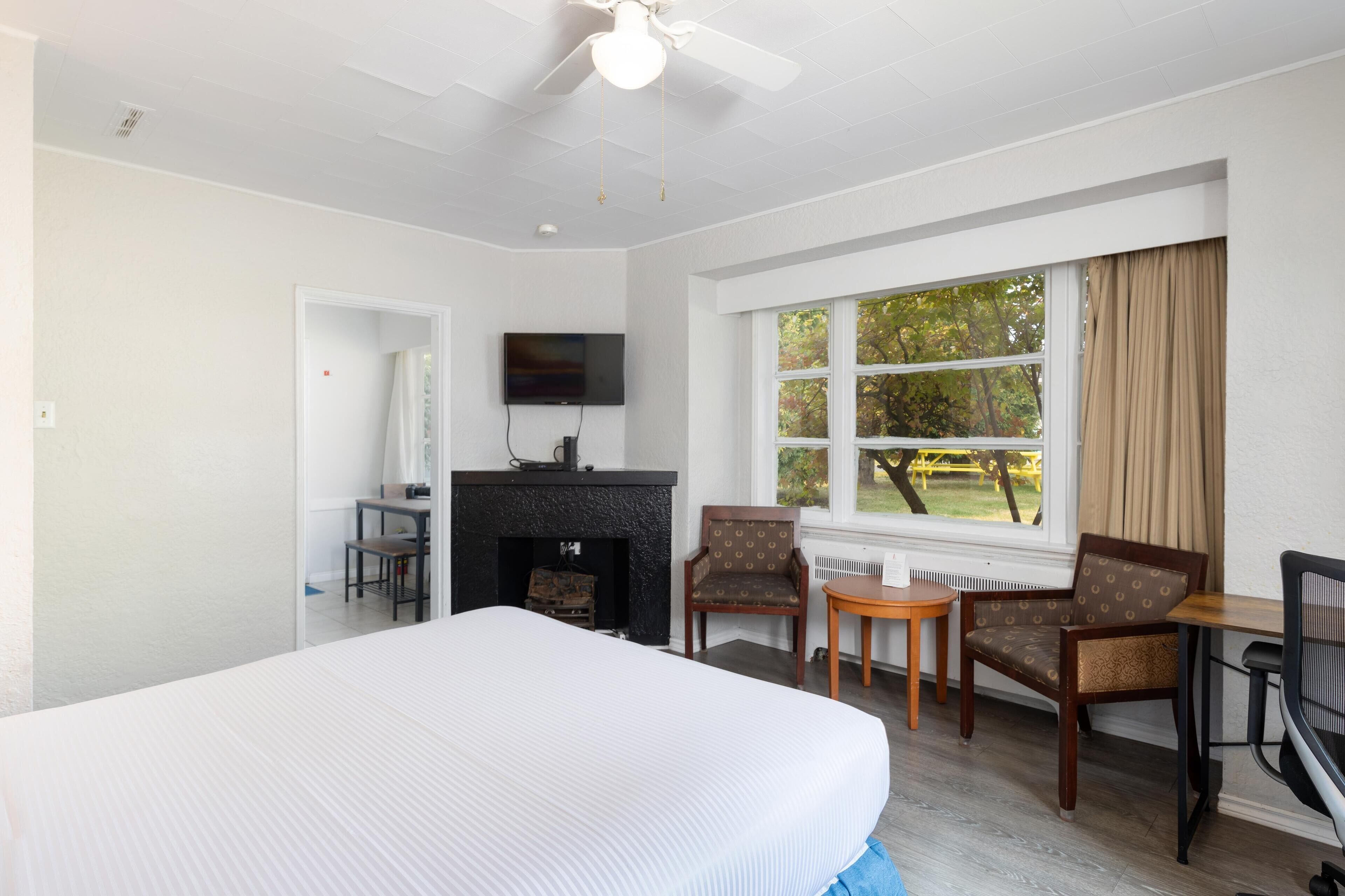 Blackout drapes, iron/ironing board, rollaway beds, free WiFi