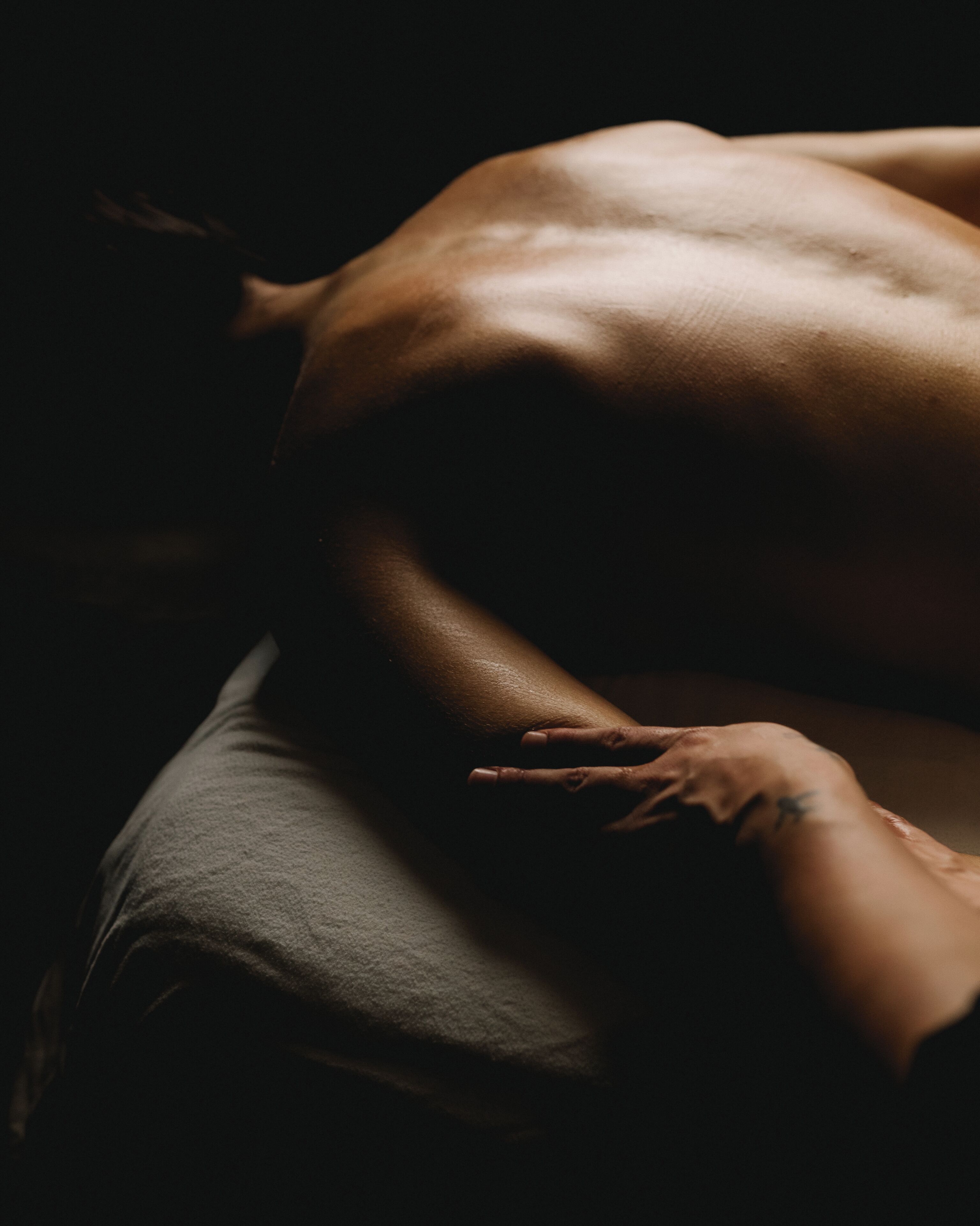 Couples treatment rooms, hot tub, steam room, body treatments