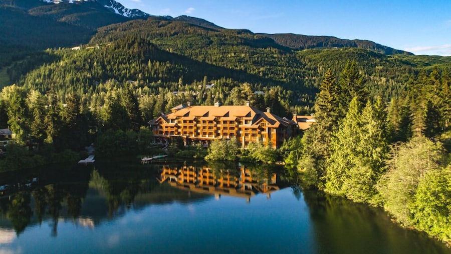 Nita Lake Lodge