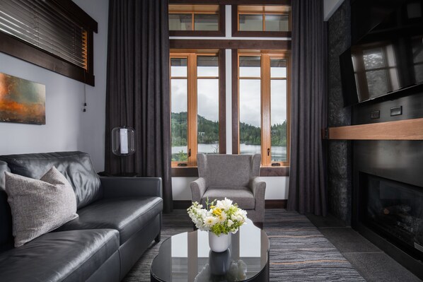 Studio Suite, 1 King Bed, Lake View | Lake view - Nita Lake Lodge (Whistler)