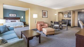 Studio Suite, 1 King Bed with Sofa bed, Non Smoking | Premium bedding, in-room safe, desk, laptop workspace