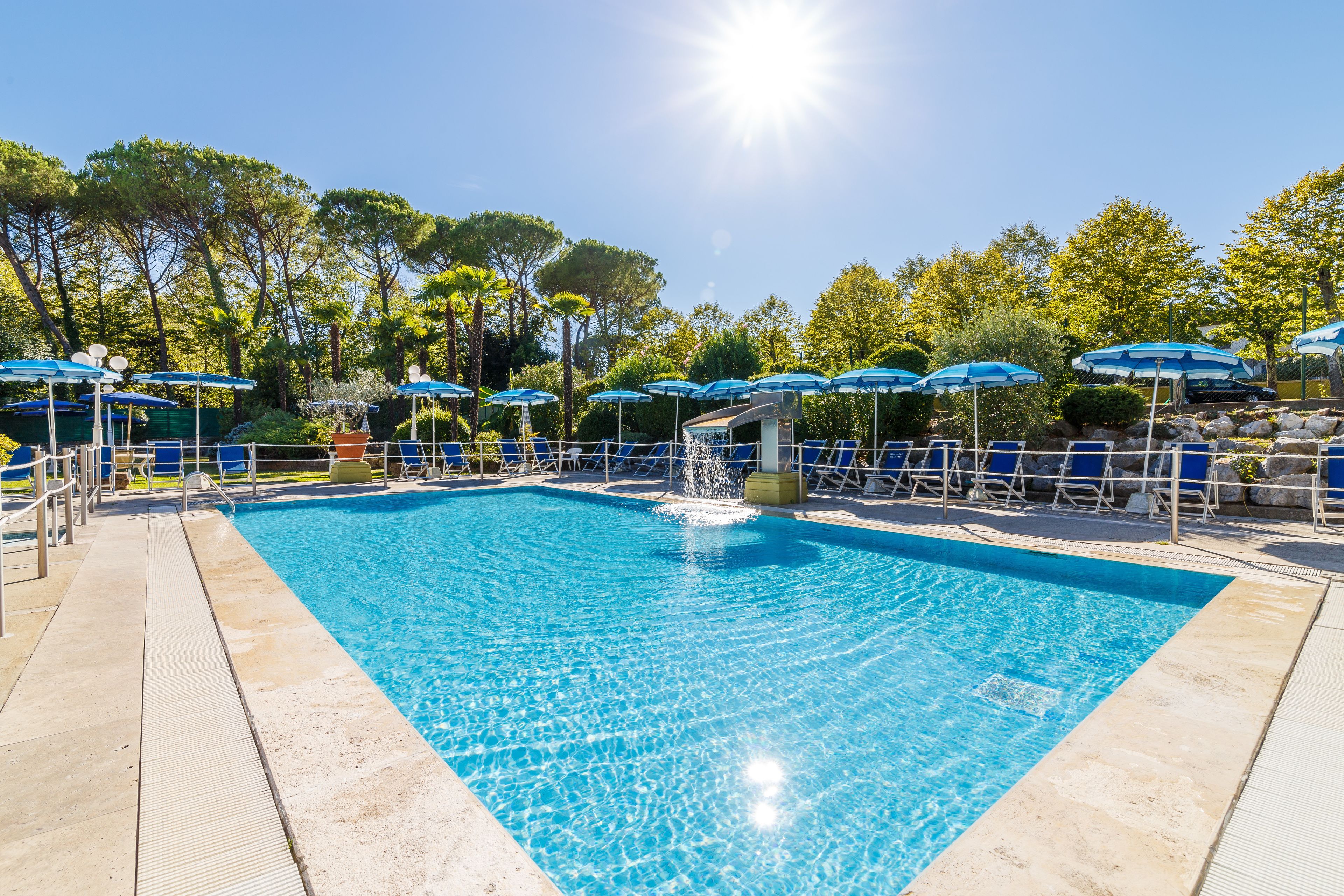 2 outdoor pools, an infinity pool, sun loungers