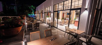 Begonville Hotel