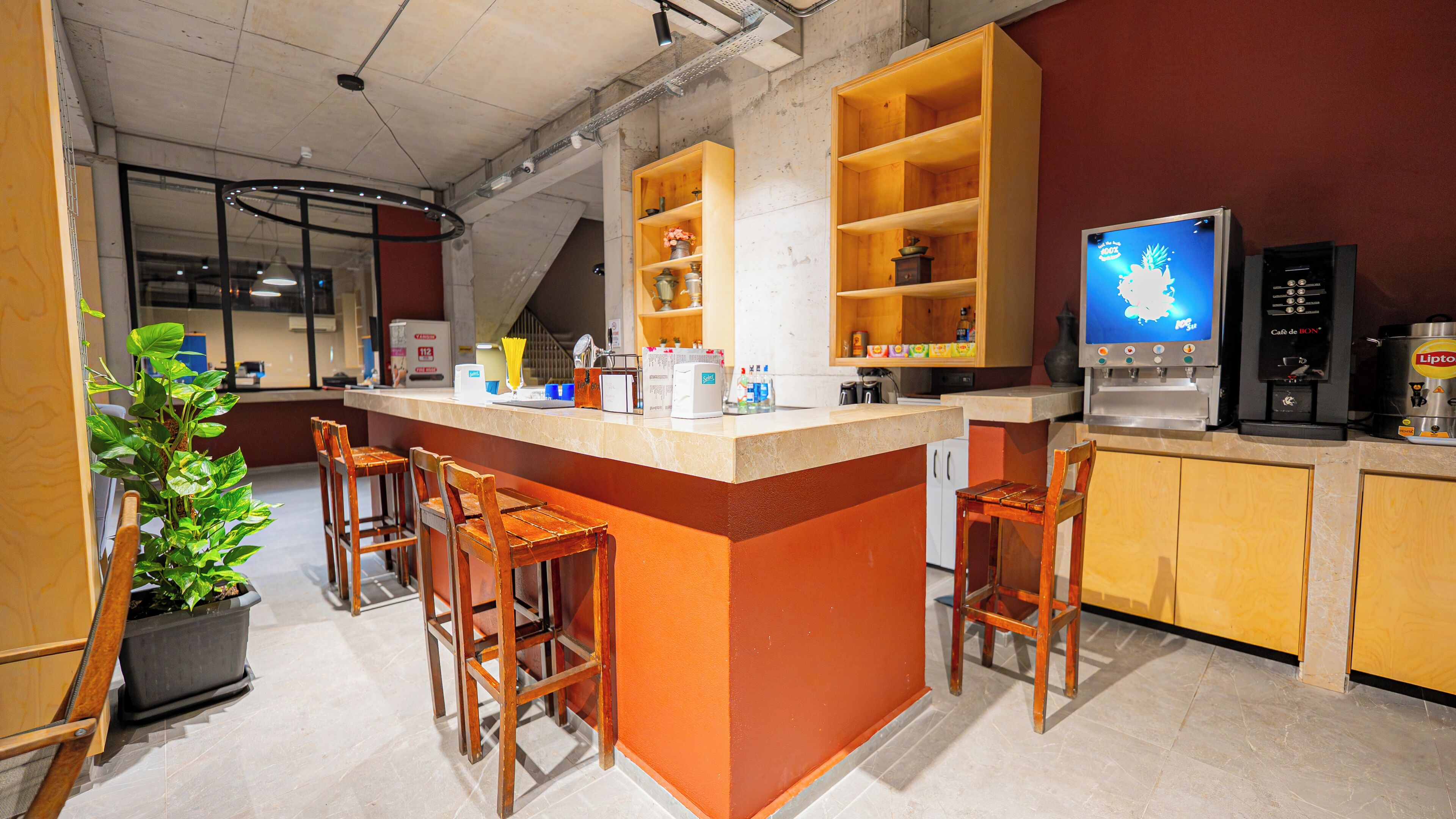 2 bares/lounges, bar ao lado da piscina