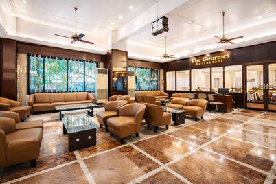 West End Hotel