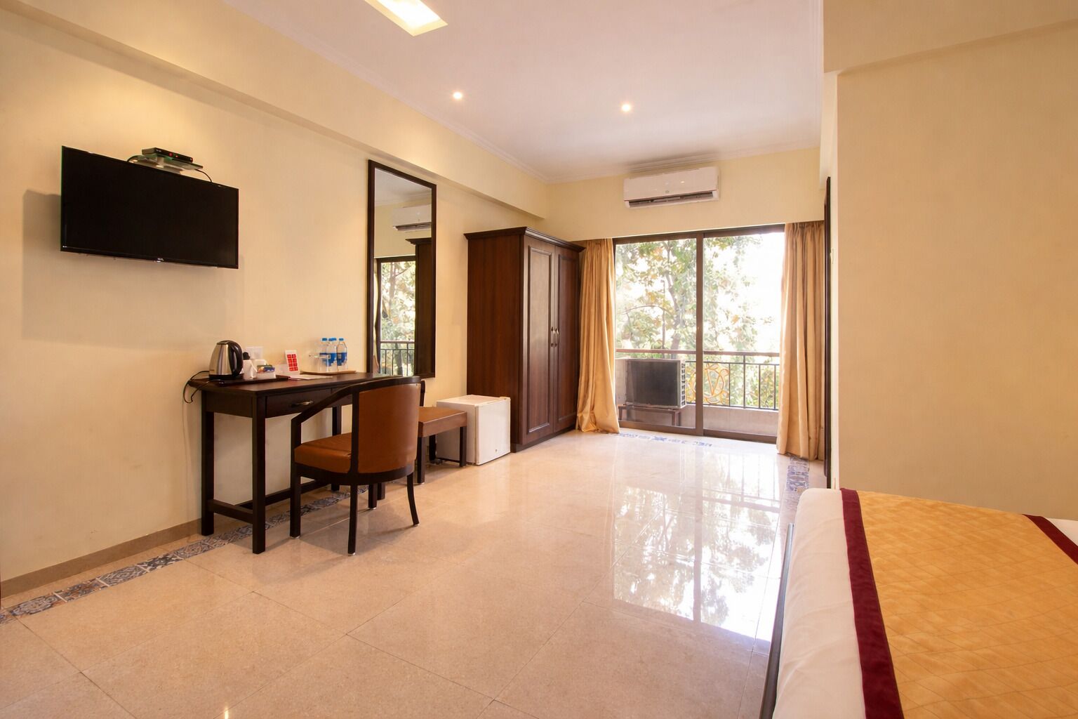 Executive Double or Twin Room | In-room safe, individually furnished, desk, blackout curtains