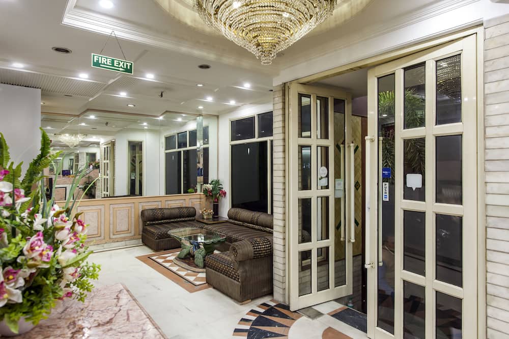 Hotel Sunstar Residency