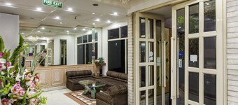 Hotel Sunstar Residency