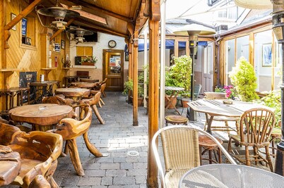 The Uppercross House Hotel