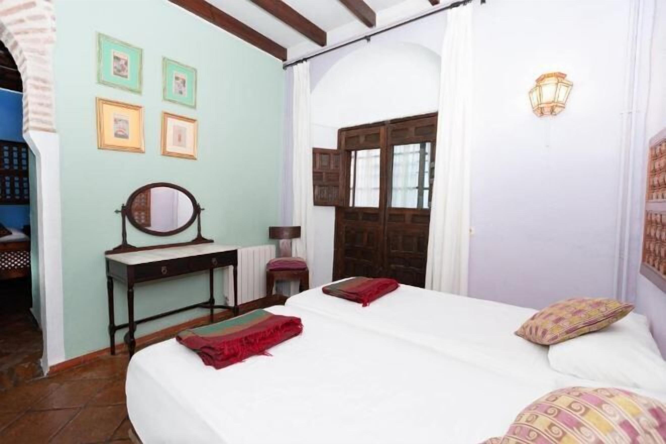 Wi-Fi de cortesia, roupa de cama