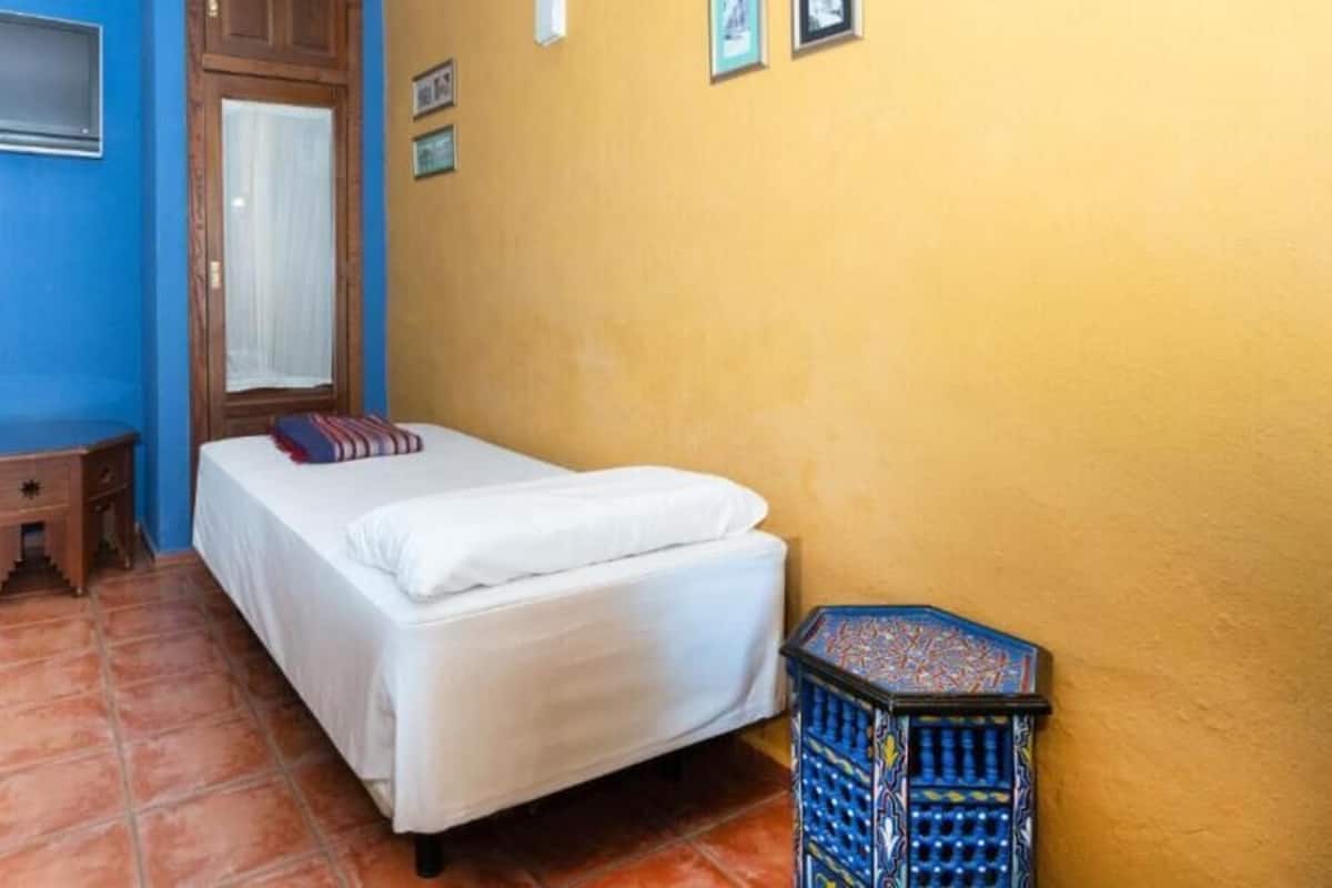 Wifi gratis y ropa de cama 
