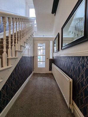 Lobby - The Ashleigh - Dog Friendly (Bournemouth)