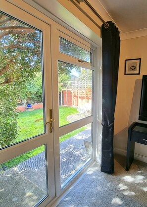 Terrace/patio - The Ashleigh - Dog Friendly (Bournemouth)