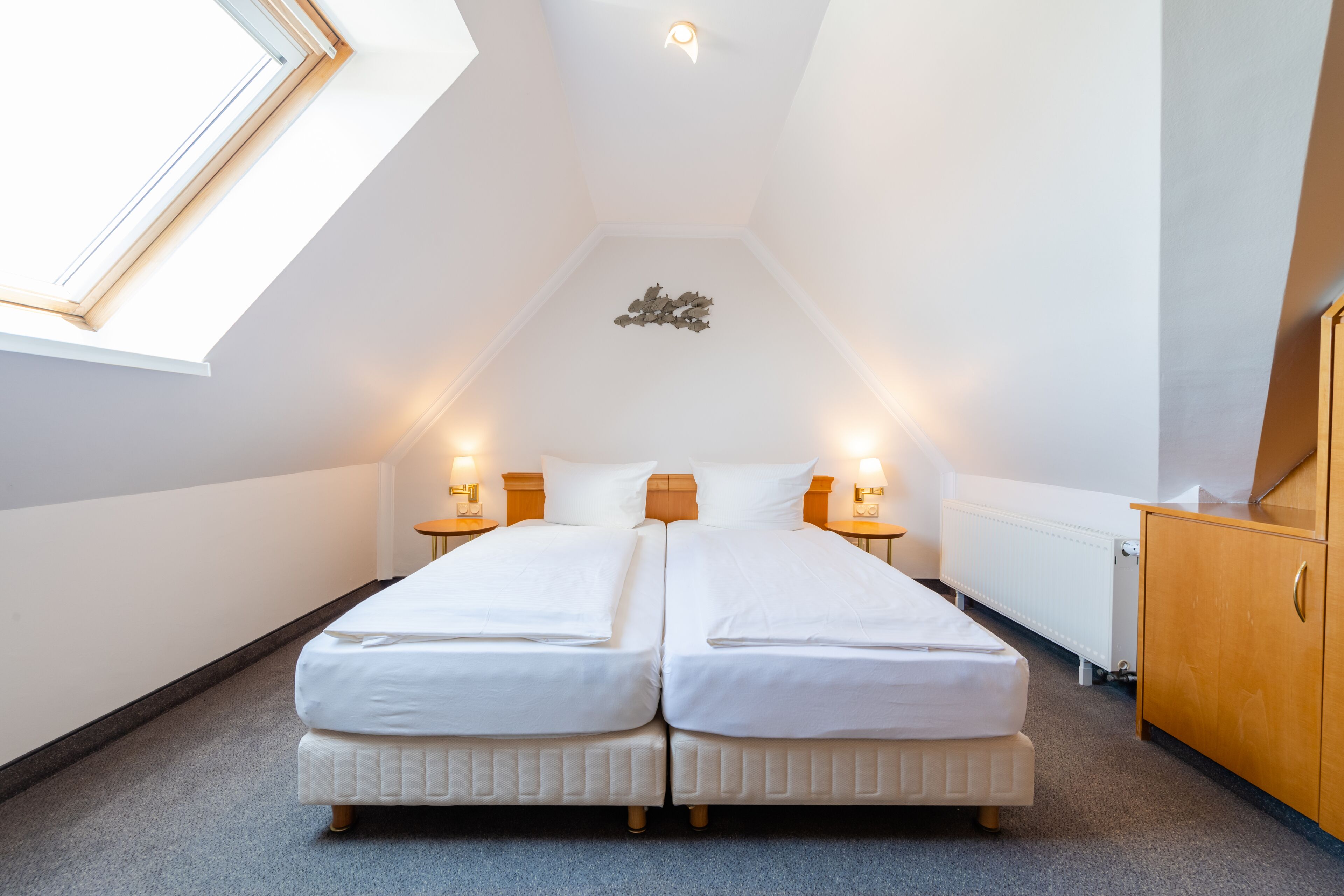 アパートメント (Duplex) | ミニバー、セーフティボックス (室内)、デスク、防音設備