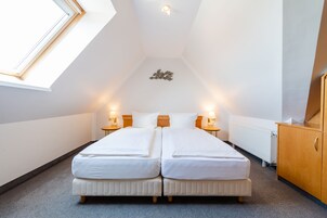 Apartment (Duplex) | Minibar, in-room safe, desk, soundproofing