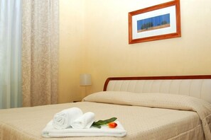 Minibar, free WiFi, bed sheets - Hotel Agathae (Catania)