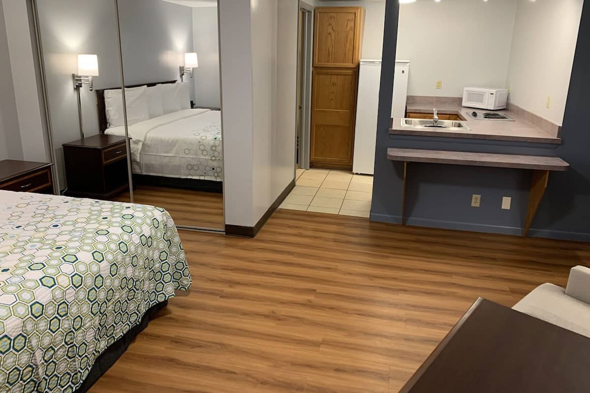 Free WiFi, bed sheets, alarm clocks, wheelchair access