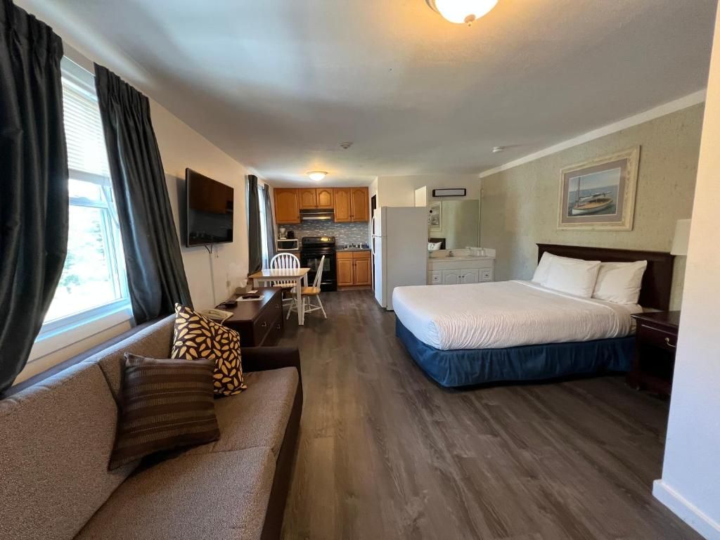 Iron/ironing board (on request), cribs (surcharge)