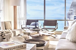 Living area - 1 Hotel South Beach (Miami Beach)