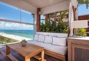 Rooftop terrace - 1 Hotel South Beach (Miami Beach)