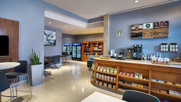 Breakfast and dinner served