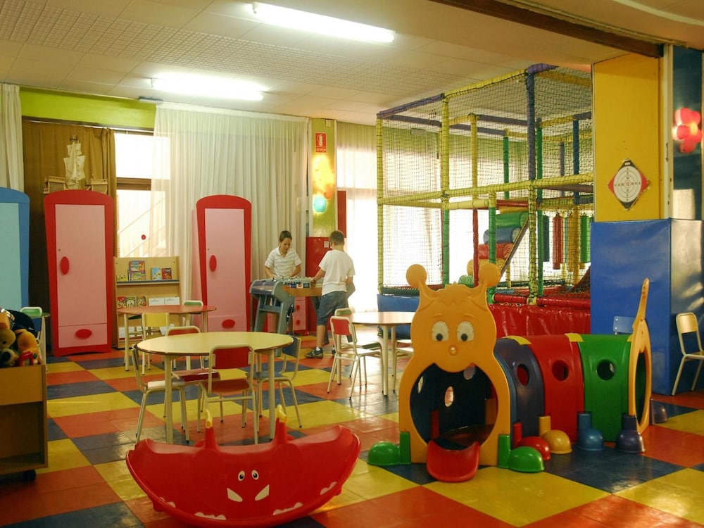 Evenia Olympic Palace by null