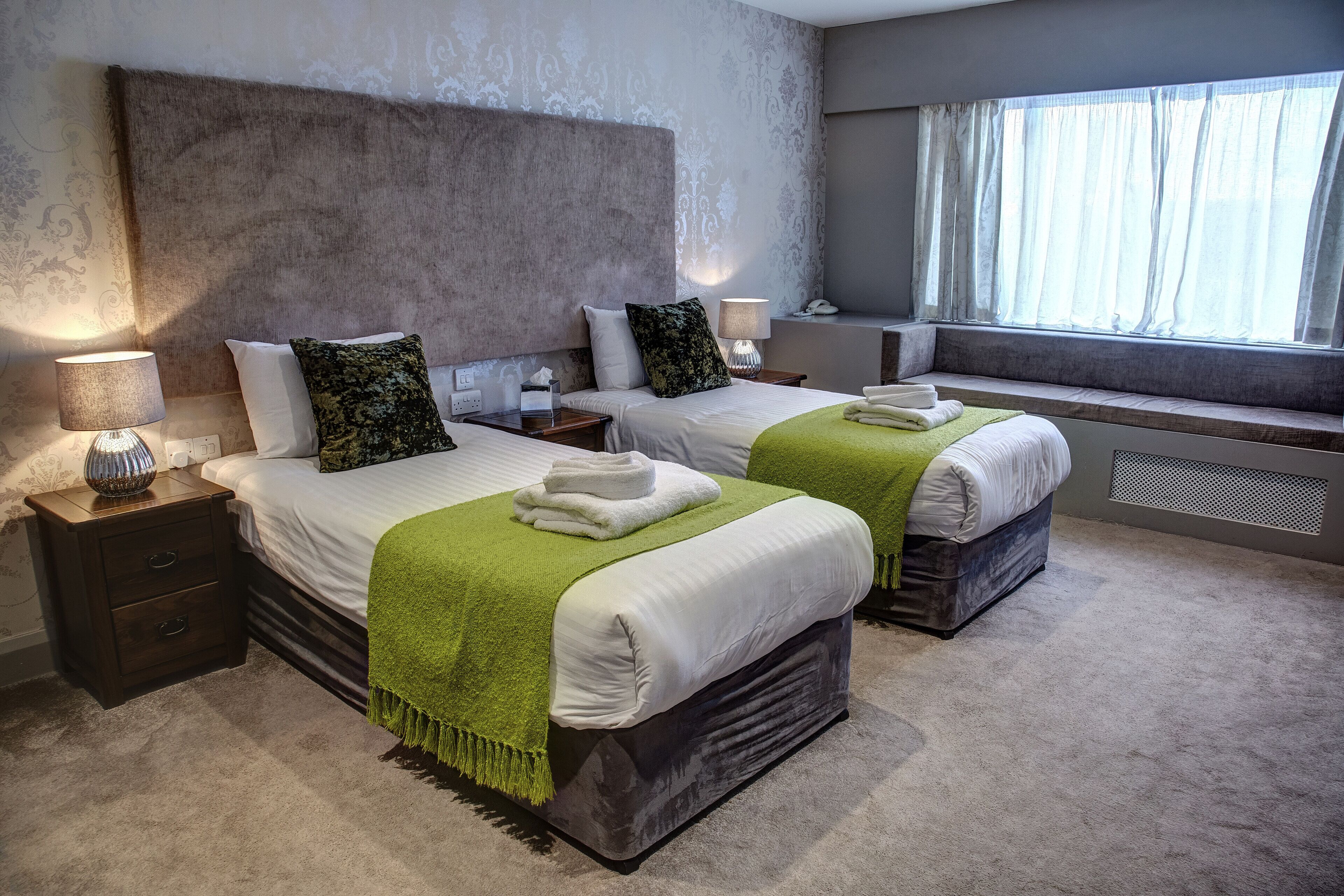 twin room | iron/ironing board, free wifi, bed sheets