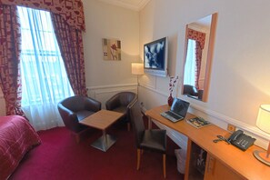 Iron/ironing board, free WiFi, bed sheets