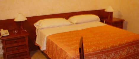 Coffres-forts dans les chambres, bureau, lits bébé (gratuits)