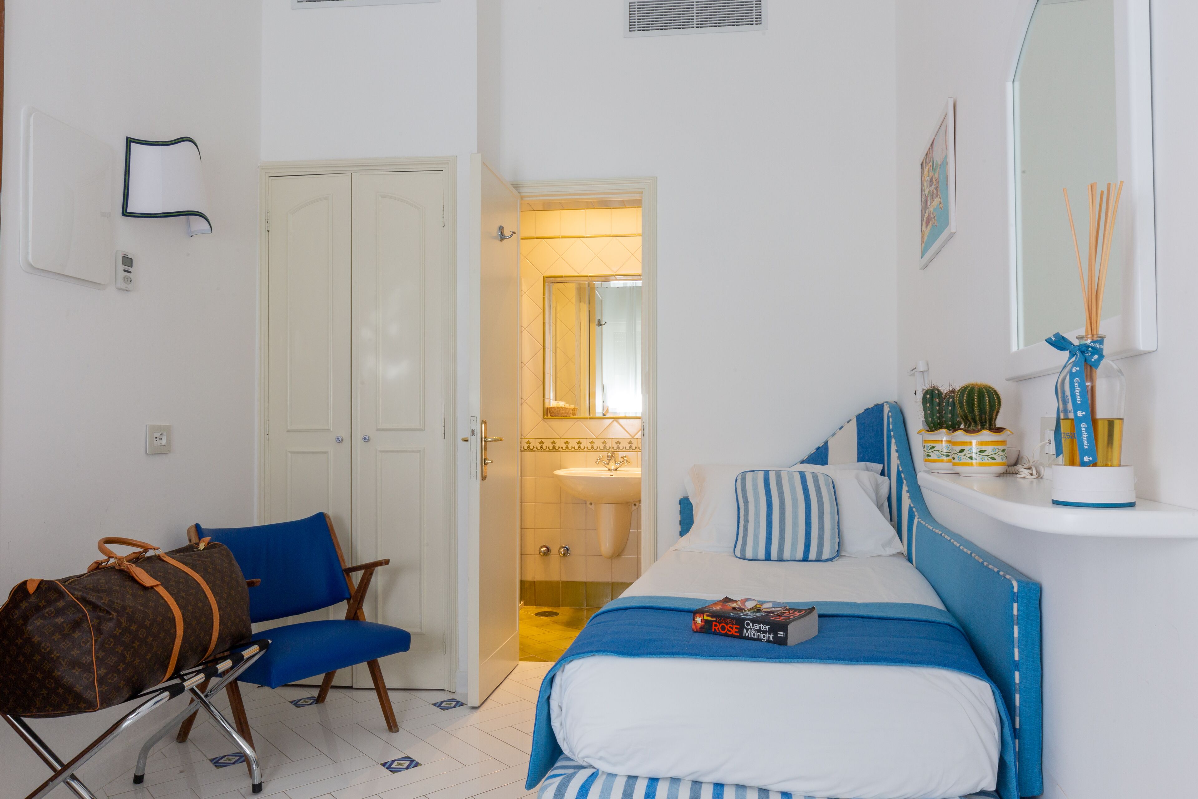 standard single room | 1 bedroom, premium bedding, down duvets, minibar